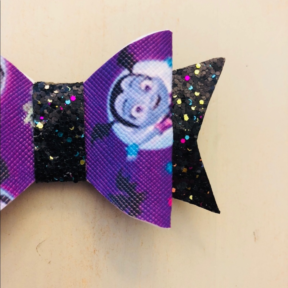 🎀Vampirina Hairbow🎀 2 for $9 - Picture 2 of 3